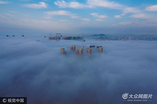 越南国土咋这么长,为啥不把首都放在中间,而放在偏远的河内?